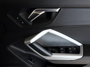Audi Q3 40TFSI quattro Advanced - Image 23