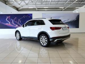 Audi Q3 40TFSI quattro Advanced - Image 4