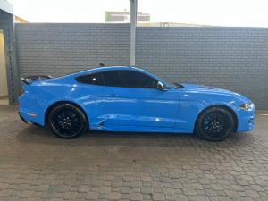 Ford Mustang 5.0 GT fastback - Image 2