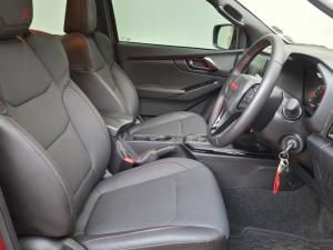 Isuzu D-Max 1.9TD double cab LS X-Rider auto - Image 9