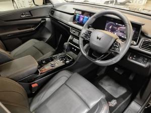 Mahindra XUV700 2.0T AX7L Black Edition - Image 5