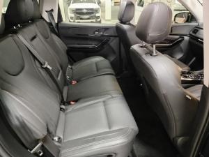 Mahindra XUV700 2.0T AX7L Black Edition - Image 6