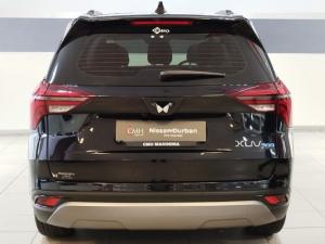 Mahindra XUV700 2.0T AX7L Black Edition - Image 9
