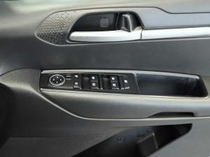 Kia Sonet 1.5 LX manual - Image 15