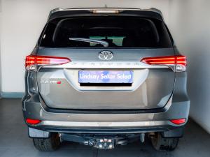 Toyota Fortuner 2.4GD-6 manual - Image 10