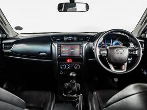 Toyota Fortuner 2.4GD-6 manual - Image 12
