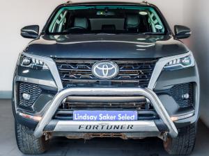 Toyota Fortuner 2.4GD-6 manual - Image 4