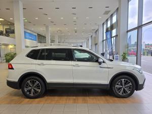 Volkswagen Tiguan Allspace 2.0TSI 4Motion Style - Image 7