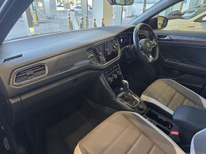 Volkswagen T-Roc 2.0TSI 4Motion R-Line - Image 17