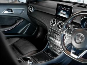Mercedes-Benz A-Class A200 Style auto - Image 11
