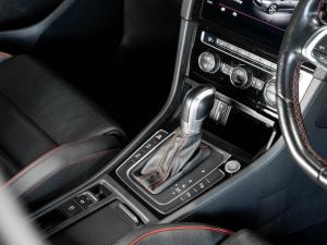 Volkswagen Golf GTI - Image 12