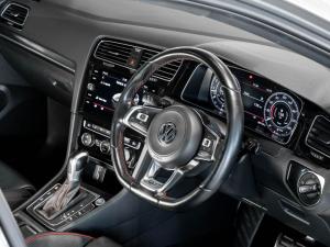 Volkswagen Golf GTI - Image 13
