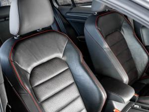 Volkswagen Golf GTI - Image 15