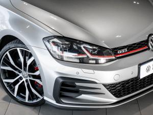 Volkswagen Golf GTI - Image 4