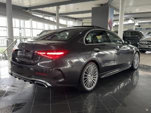 Mercedes-Benz C-Class C220d Avantgarde - Image 2