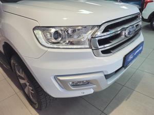 Ford Everest 3.2TDCi 4WD Limited - Image 2