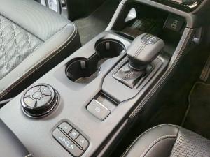 Ford Ranger 3.0TD V6 double cab Platinum 4WD - Image 11