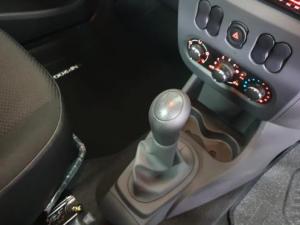 Nissan NP200 1.6i - Image 12
