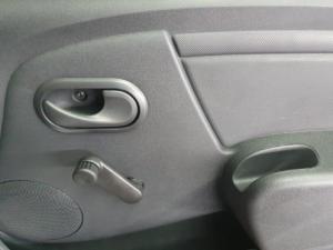 Nissan NP200 1.6i - Image 13