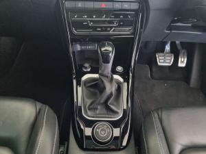 Volkswagen T-Roc 2.0TSI 4Motion R-Line - Image 13
