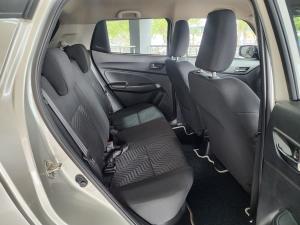 Suzuki Swift 1.2 GL manual - Image 11