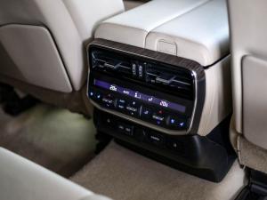 Toyota Land Cruiser 300 3.5T ZX - Image 18