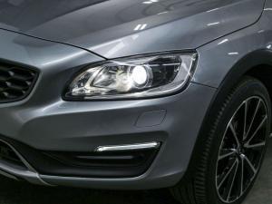 Volvo V60 Cross Country T5 AWD Inscription - Image 4