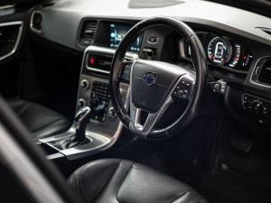Volvo V60 Cross Country T5 AWD Inscription - Image 9