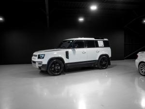 Land Rover Defender 110 D300 SE - Image 5