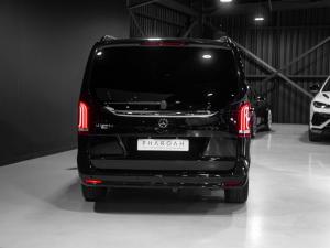 Mercedes-Benz V-Class V300d Avantgarde AMG Line - Image 20