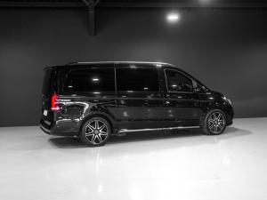 Mercedes-Benz V-Class V300d Avantgarde AMG Line - Image 22