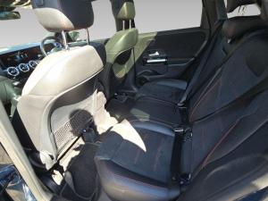 Mercedes-Benz B-Class B200d AMG Line - Image 15