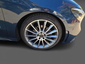 Mercedes-Benz B-Class B200d AMG Line - Image 16