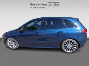 Mercedes-Benz B-Class B200d AMG Line - Image 4