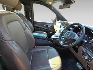 Mercedes-Benz V-Class V300d Avantgarde AMG Line - Image 14