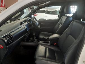 Toyota Hilux 2.8GD-6 Xtra cab 4x4 Legend 50 - Image 11