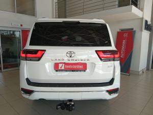 Toyota Land Cruiser 300 3.3D ZX - Image 5