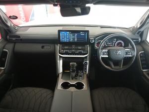 Toyota Land Cruiser 300 3.3D ZX - Image 6