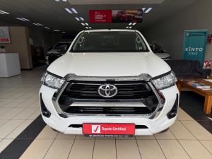 Toyota Hilux 2.4GD-6 double cab Raider manual - Image 4