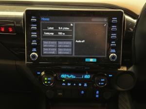 Toyota Hilux 2.8GD-6 48V double cab Raider - Image 15