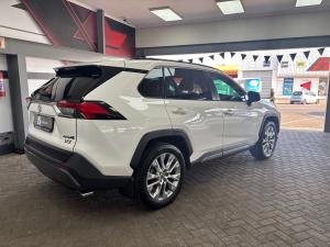 Toyota RAV4 2.0 VX - Image 2