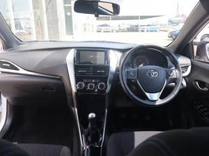 Toyota Yaris 1.5 Cross - Image 6