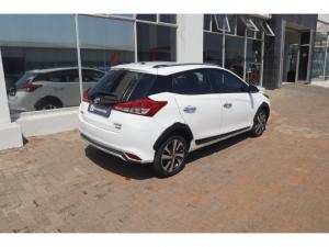 Toyota Yaris 1.5 Cross - Image 2