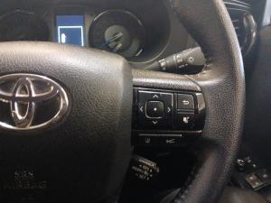 Toyota Hilux 2.8GD-6 double cab 4x4 Legend manual - Image 10