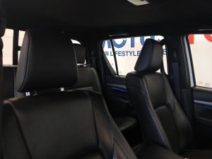 Toyota Hilux 2.8GD-6 double cab 4x4 Legend manual - Image 18