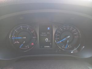 Toyota Hilux 2.8GD-6 48V double cab 4x4 Legend - Image 11