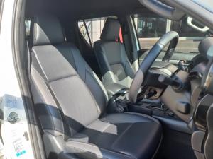 Toyota Hilux 2.8GD-6 48V double cab 4x4 Legend - Image 14