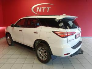 Toyota Fortuner 2.8 GD-6 4X4 VX automatic - Image 9