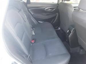 Toyota Urban Cruiser 1.5 XR automatic - Image 11