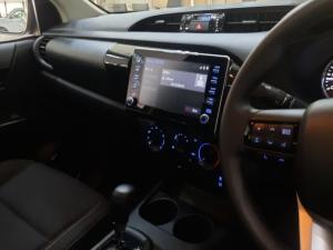 Toyota Hilux 2.4 GD-6 RB Raider automaticE/CAB - Image 15